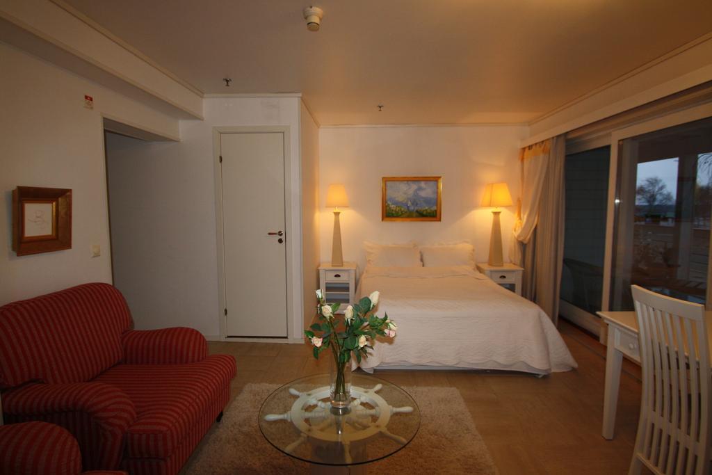 Sunde Fjord Hotel, Free And Easy Parking Solavagen Exterior foto