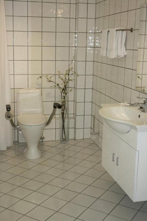 Sunde Fjord Hotel, Free And Easy Parking Solavagen Exterior foto